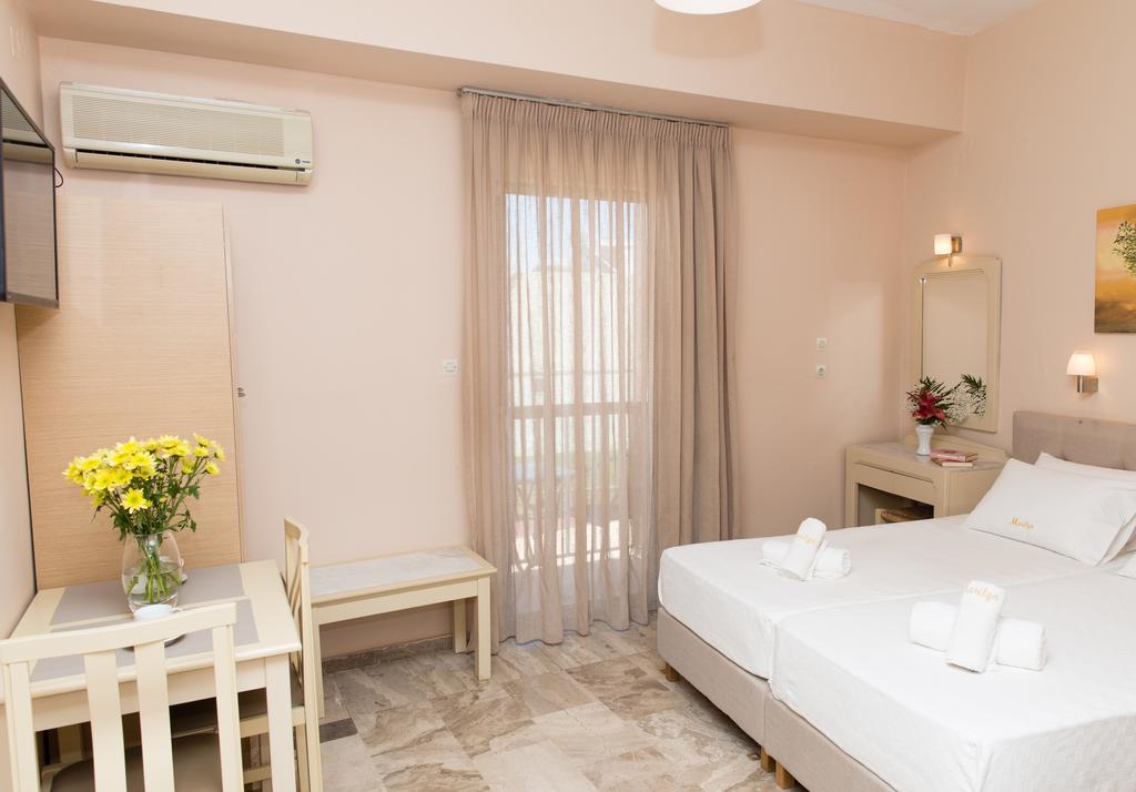 ريثيمنو Marilyn Apartments الغرفة الصورة